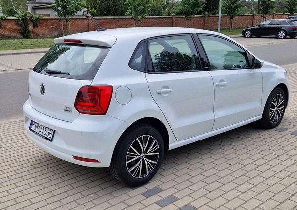 Volkswagen Polo cena 44500 przebieg: 137000, rok produkcji 2016 z Krzeszowice małe 154